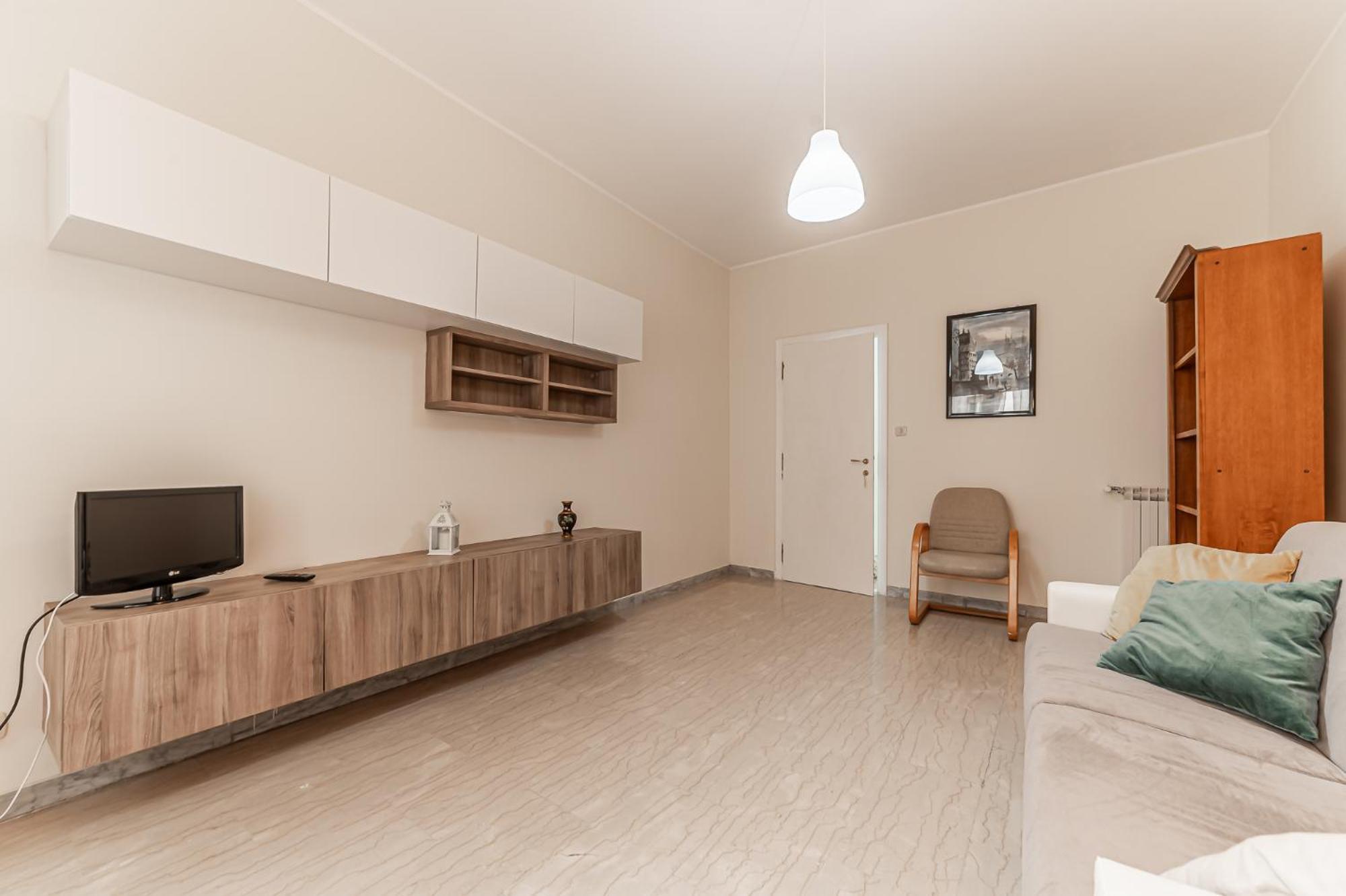 Vacanze Romane - Metro Teano & Wi-fi Appartamento